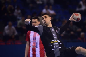 Crno-bela dominacija, Partizan AdmiralBet dvocifrenom razlikom savladao Zvezdu